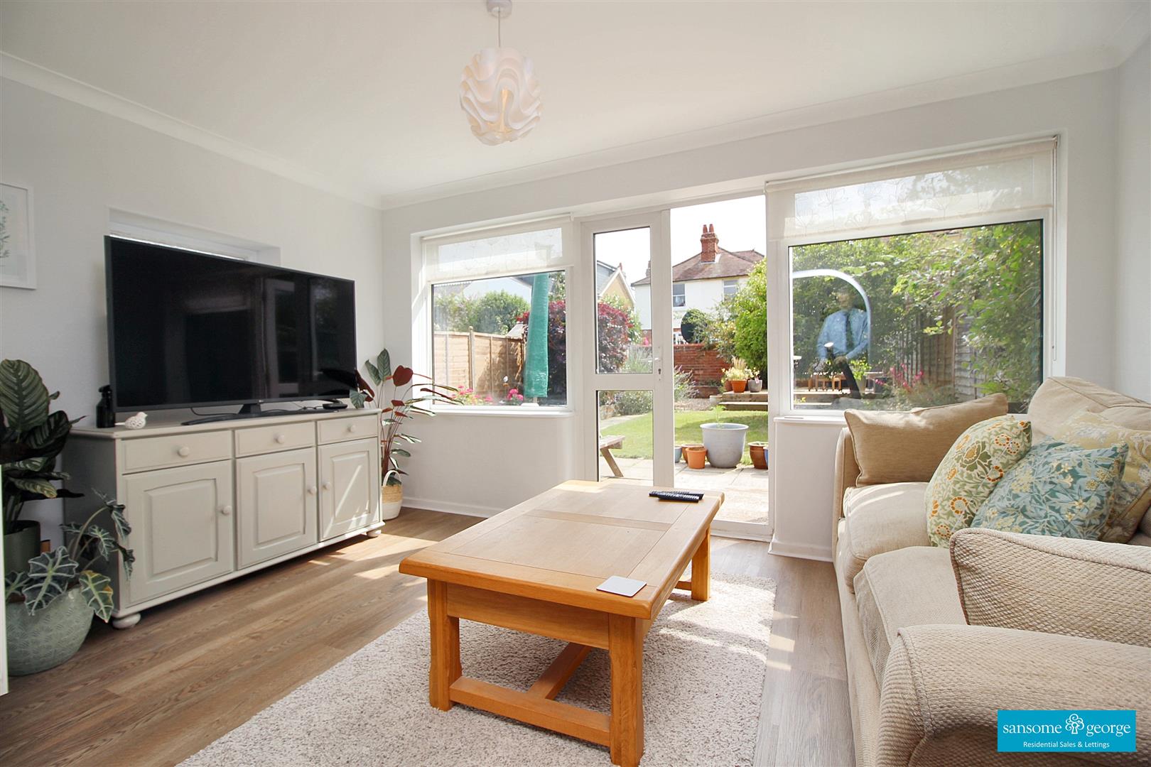 3 bed property in Drayton Road, Reading